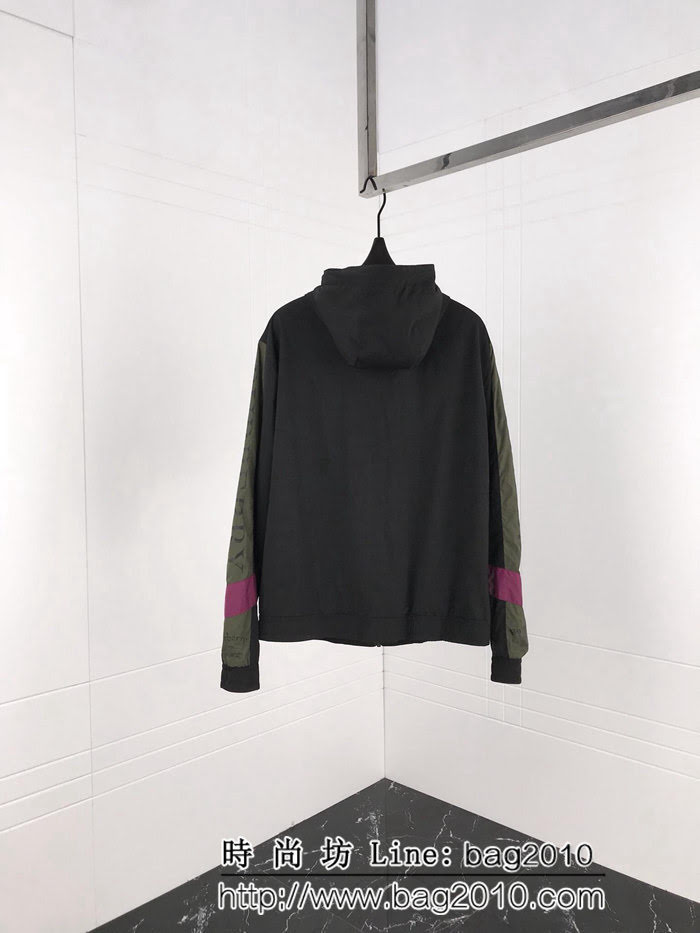 BALENCIAGA巴黎世家 19ss春季新款 暗紋格紋風衣外套 拼色logo印花 手臂撞色裁片 高版本男女同款 ydi2493